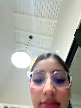 Snapshot of IsabelaStefano chatting on 19, 12, 2025 IsabelaStefano online show from 19, 12, 2025