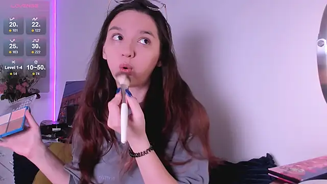 Snapshot of miabellee chatting on 23, 12, 2025 miabellee online show from 23, 12, 2025