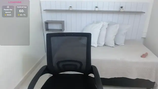 Ivonny Hot online show from 13, 4, 2026