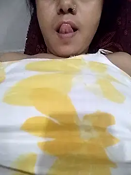 Snapshot of Hott_myraa chatting on 8, 1, 2026 Hott myraa online show from 8, 1, 2026