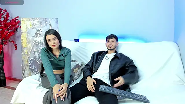 Snapshot of dracke_and_zara chatting on 5, 5, 2026 dracke and zara online show from 5, 5, 2026