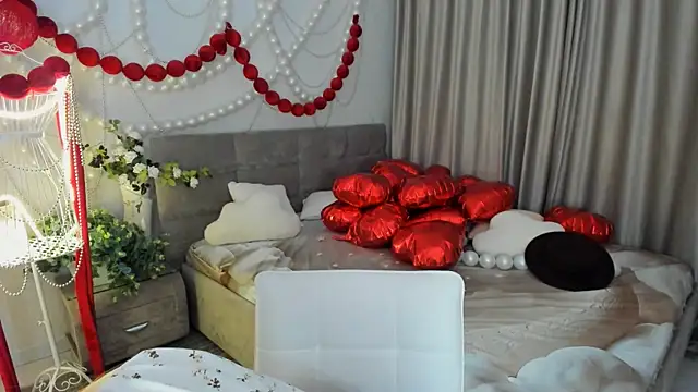 AirySilhouette online show from 22, 2, 2026