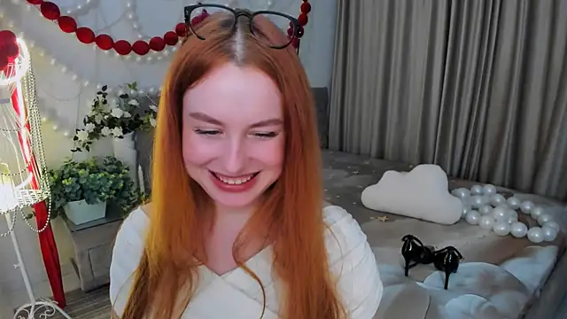 Snapshot of AirySilhouette chatting on 21, 4, 2026 AirySilhouette online show from 21, 4, 2026