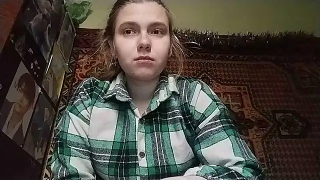 Snapshot of KikiBang chatting on 22, 12, 2025 KikiBang online show from 22, 12, 2025