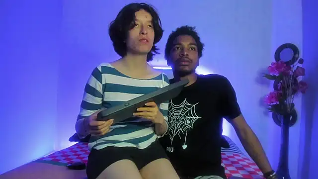 Snapshot of CoralAndOcean_ chatting on 5, 1, 2026 CoralAndOcean online show from 5, 1, 2026