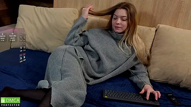 Snapshot of EmilieLong chatting on 15, 1, 2026 EmilieLong online show from 15, 1, 2026