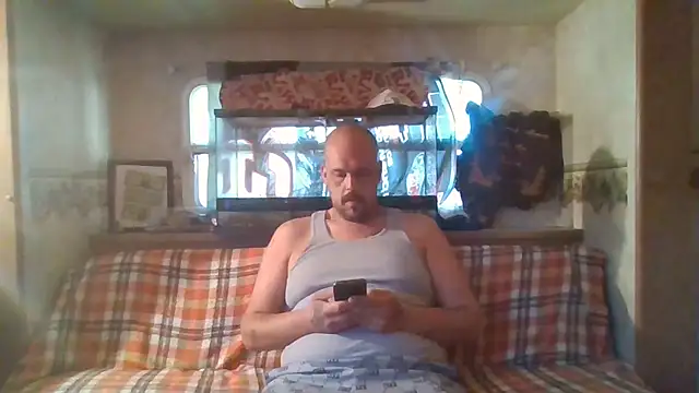 BigriskDaddy92 online show from 17, 3, 2026