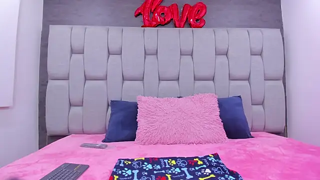 Sarita Ass online show from 11, 4, 2026