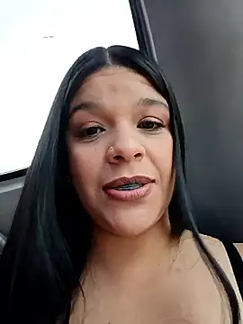 Layla-daring online show from 8, 1, 2026