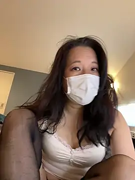 nana na425 online show from 17, 4, 2026