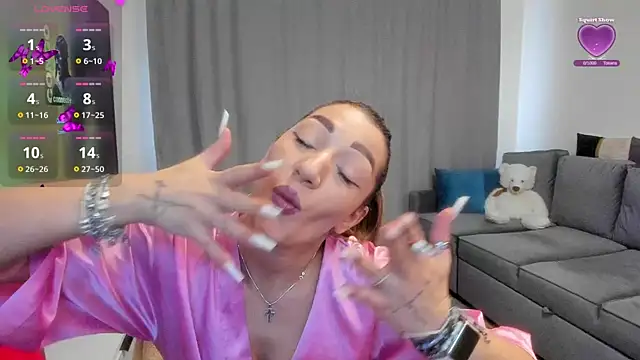 rossana doll online show from 18, 4, 2026