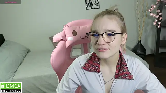 Snapshot of Megan_Lora chatting on 15, 1, 2026 Megan Lora online show from 15, 1, 2026