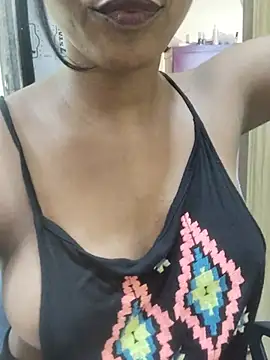 Snapshot of Simran_0011 chatting on 26, 5, 2026 Simran 0011 online show from 26, 5, 2026