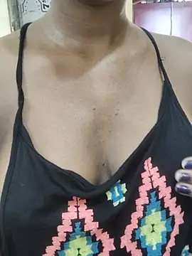 Snapshot of Simran_0011 chatting on 30, 5, 2026 Simran 0011 online show from 30, 5, 2026