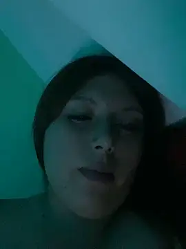 Snapshot of milaaagracee chatting on 4, 2, 2026 milaaagracee online show from 4, 2, 2026