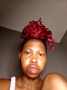 Snapshot of Sweethoneypot25 chatting on 13, 2, 2026 Sweethoneypot25 online show from 13, 2, 2026