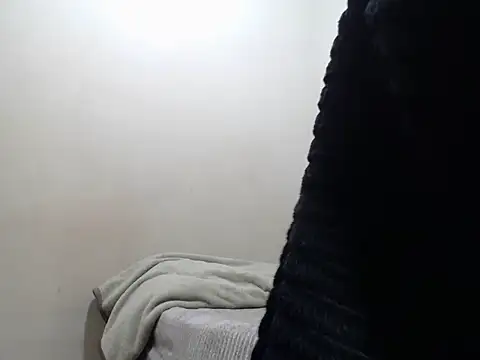 Snapshot of KinkyJXxX chatting on 9, 6, 2026 KinkyJXxX online show from 9, 6, 2026