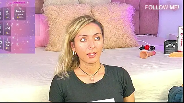 Snapshot of Lunitaa_Diva chatting on 4, 12, 2025 Lunitaa Diva online show from 4, 12, 2025