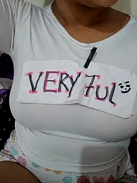 Snapshot of Brunette_Dirty_0limits chatting on 3, 3, 2026 Brunette Dirty 0limits online show from 3, 3, 2026