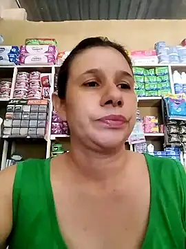 Snapshot of MIA-LARIOS chatting on 6, 5, 2026 MIA-LARIOS online show from 6, 5, 2026