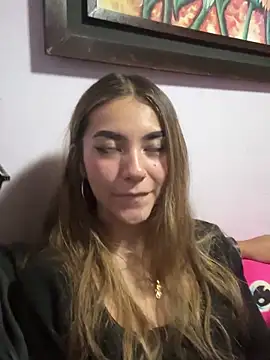 Snapshot of Yunaraa chatting on 14, 12, 2025 Yunaraa online show from 14, 12, 2025