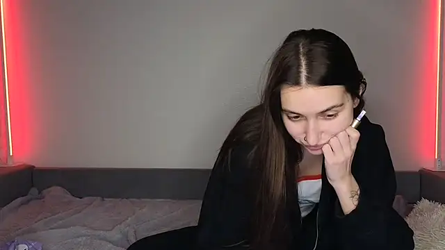 Snapshot of KikkyMi chatting on 13, 12, 2025 KikkyMi online show from 13, 12, 2025