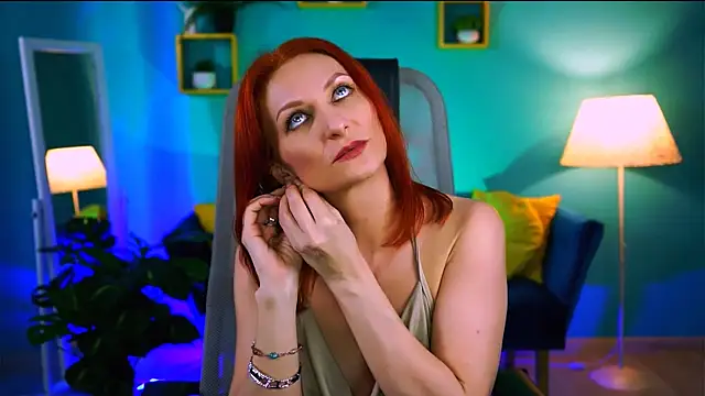 Snapshot of DianaTorrens chatting on 10, 2, 2026 DianaTorrens online show from 10, 2, 2026