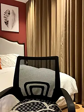 Snapshot of Queen-of-Love chatting on 1, 12, 2025 Queen-of-Love online show from 1, 12, 2025