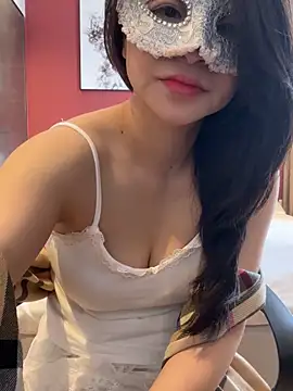 Snapshot of Queen-of-Love chatting on 7, 1, 2026 Queen-of-Love online show from 7, 1, 2026