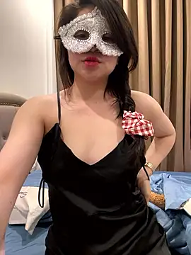 Snapshot of Queen-of-Love chatting on 11, 1, 2026 Queen-of-Love online show from 11, 1, 2026