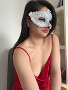 Snapshot of Queen-of-Love chatting on 13, 1, 2026 Queen-of-Love online show from 13, 1, 2026