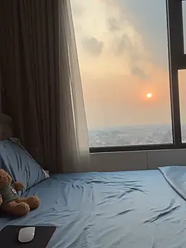 Snapshot of Queen-of-Love chatting on 14, 1, 2026 Queen-of-Love online show from 14, 1, 2026