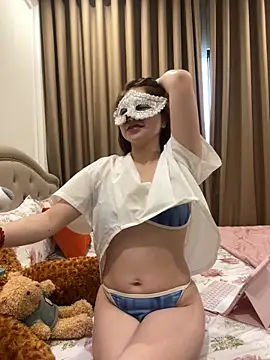 Queen-of-Love online show from 6, 3, 2026