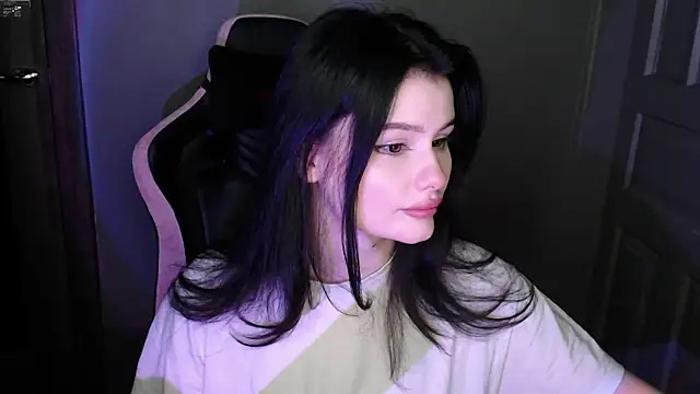 Snapshot of Moon_raven chatting on 18, 2, 2026 Moon raven online show from 18, 2, 2026