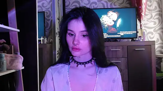 Snapshot of Moon_raven chatting on 7, 4, 2026 Moon raven online show from 7, 4, 2026