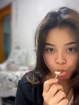 Toffee-00 online show from 12, 4, 2026