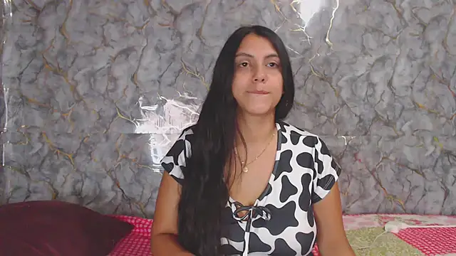 Snapshot of miarouse1531 chatting on 22, 4, 2026 miarouse1531 online show from 22, 4, 2026
