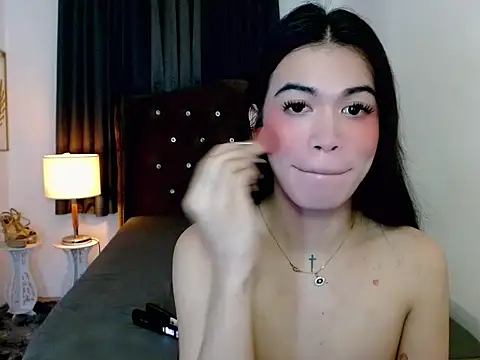 hollyyumiloove online show from 19, 12, 2025