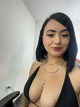 Snapshot of emily_acorn chatting on 18, 12, 2025 emily acorn online show from 18, 12, 2025