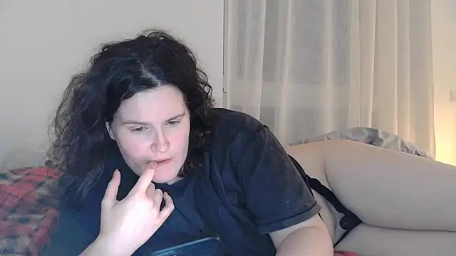 Snapshot of ada_in_europe chatting on 18, 12, 2025 ada in europe online show from 18, 12, 2025