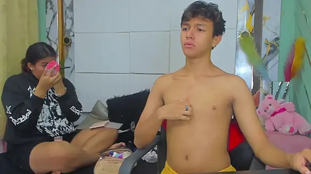 Snapshot of PrincesANDdark chatting on 6, 1, 2026 PrincesANDdark online show from 6, 1, 2026