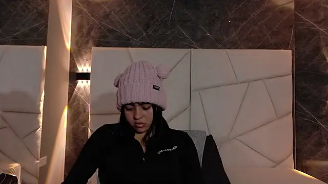 mia violet8 online show from 26, 11, 2025