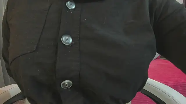 mask red girl online show from 1, 4, 2026