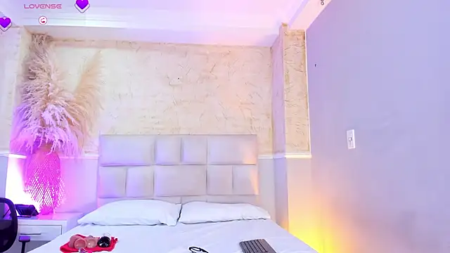 BritneyCortz  online show from 6, 2, 2026