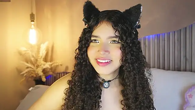 EloiseSweetxx online show from 12, 3, 2026