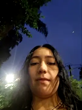 Snapshot of Eveeelyn25 chatting on 8, 6, 2026 Eveeelyn25 online show from 8, 6, 2026