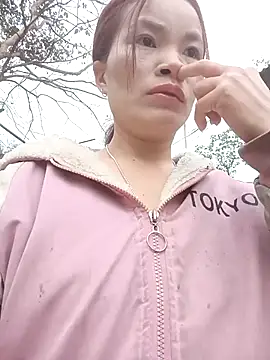 Snapshot of nangmo chatting on 17, 12, 2025 nangmo online show from 17, 12, 2025