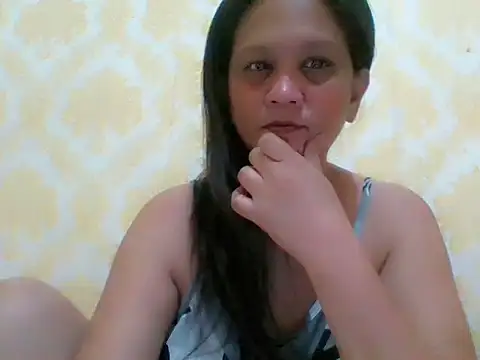 Snapshot of divinegrace1983 chatting on 8, 4, 2026 divinegrace1983 online show from 8, 4, 2026