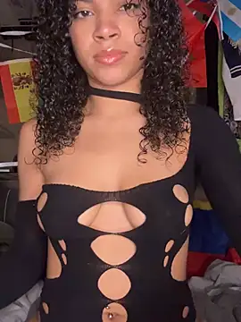 Snapshot of Kiki_hammyy chatting on 21, 6, 2026 Kiki hammyy online show from 21, 6, 2026