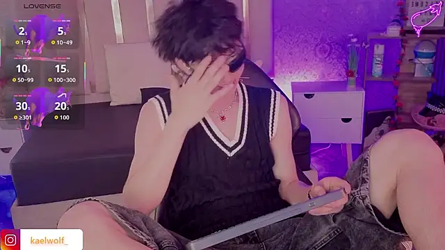 kaelwolf tay online show from 6, 3, 2026